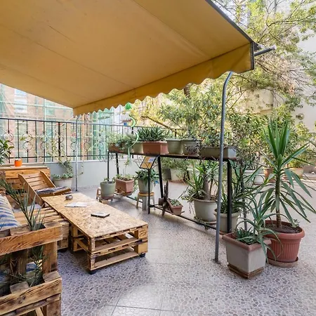 Auberge de jeunesse Nena Semi *