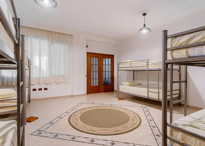 Nena Semi Vandrerhjem *